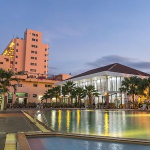 Ban Chiang Hotel
